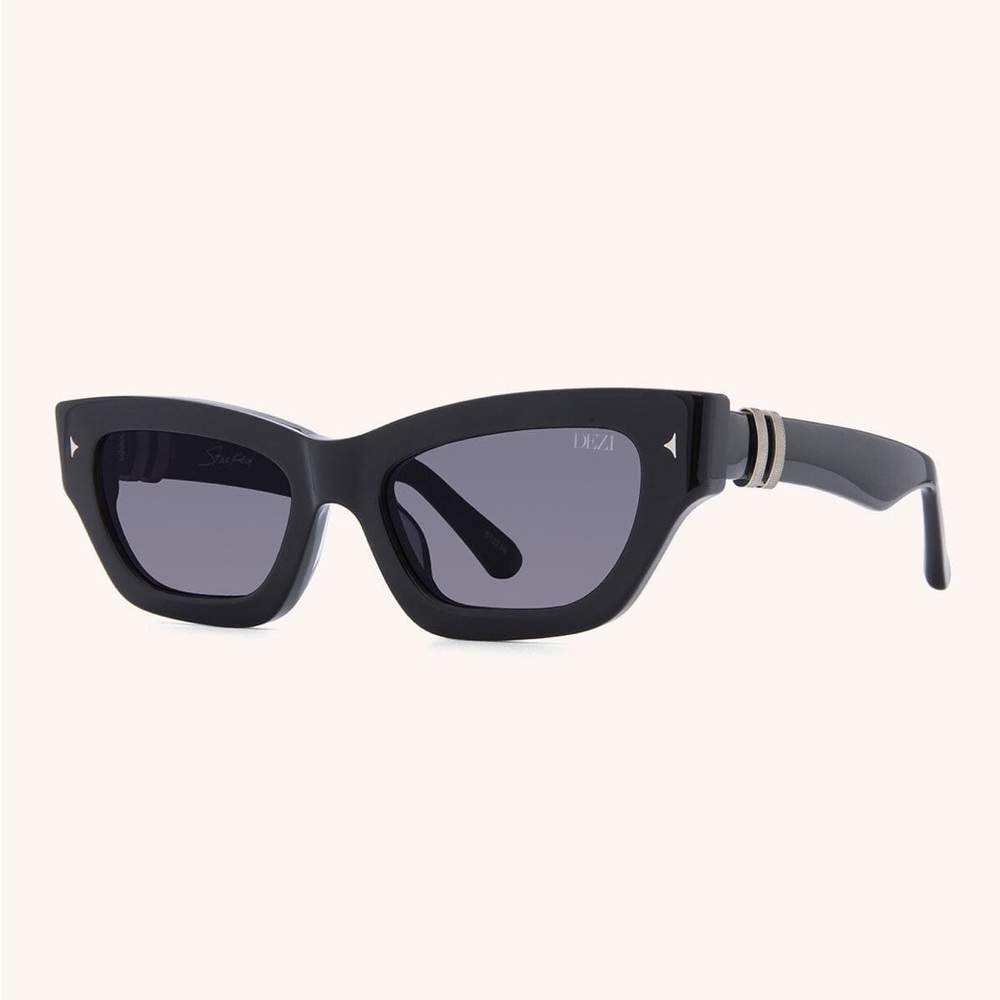 NWOT Dezi Stacked Sunglasses